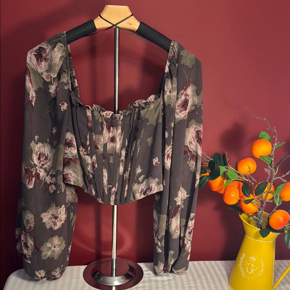 Promesa Ruched Bustier Crop Blouse in Gray and Black